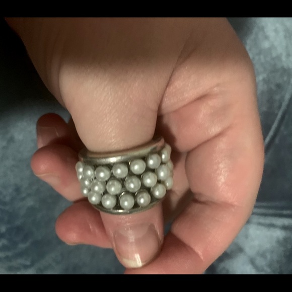 Freshwater Pearl and Sterling Silver Ring - Picture 1 of 6